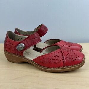 Remonte Soft Women’s Size 39 / 8.0 Mary Jane Red Leather Cut Out Shoes